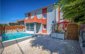 Stunning Home In Krizisce